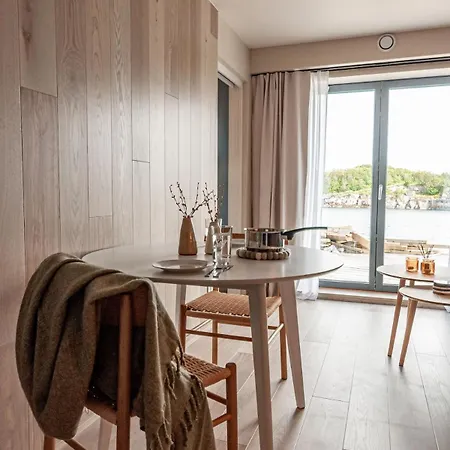 Seafront Appartement Henningsvær